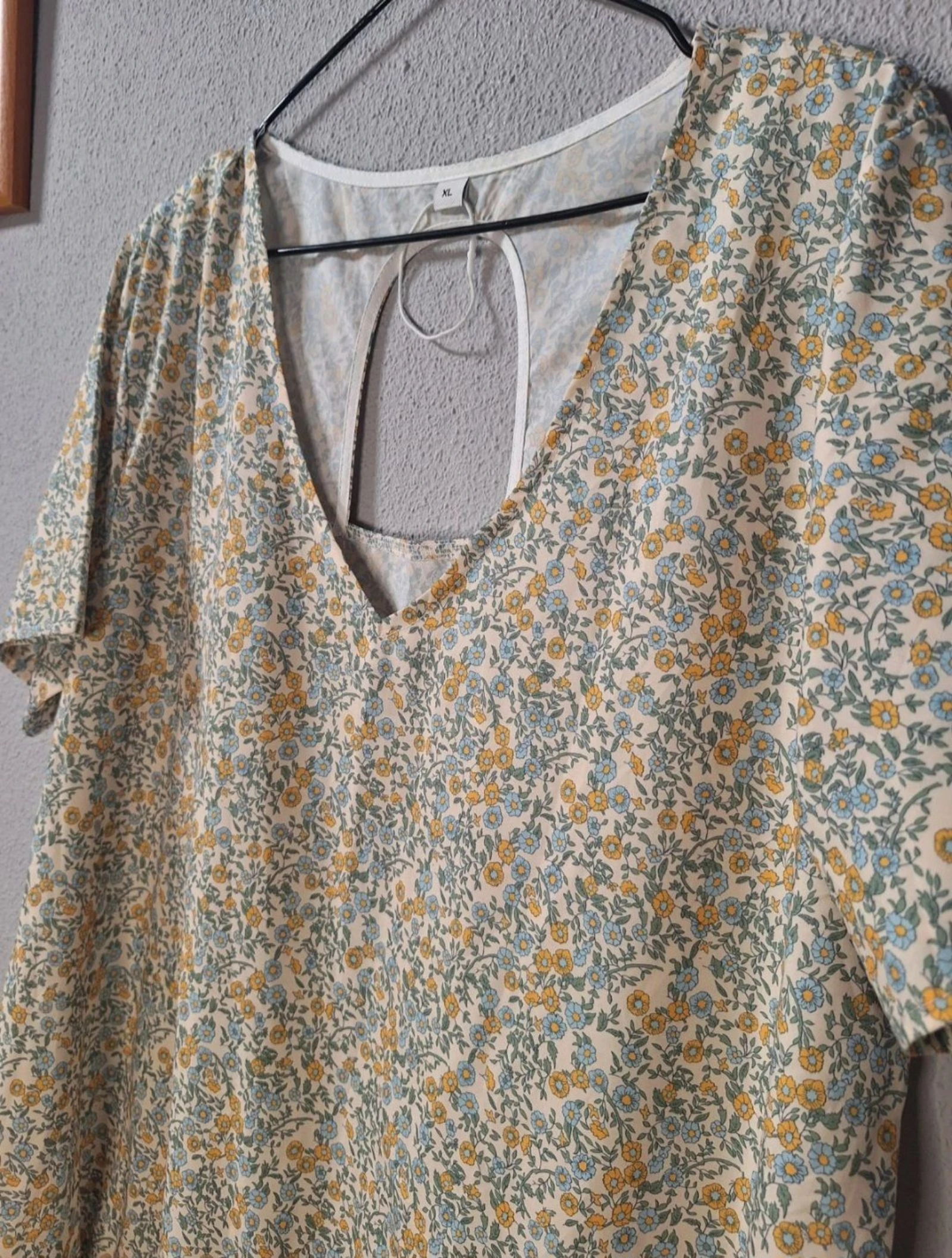 Vestido boho floral espalda abierta volante verano